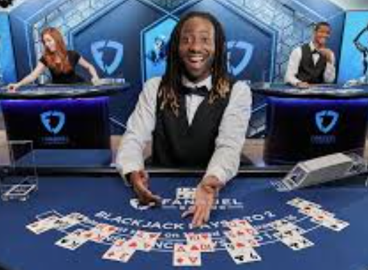 Peran Dealer dalam Menciptakan Suasana Live Casino